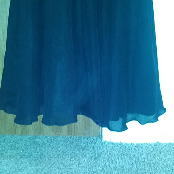 Dress - Picture 7 of 7